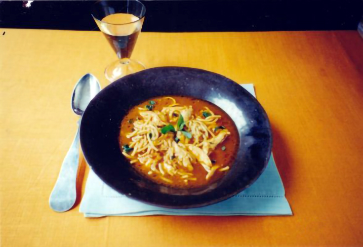 Chicken Noodle Soup Veracruz-style (Caldo de pollo con fideos)